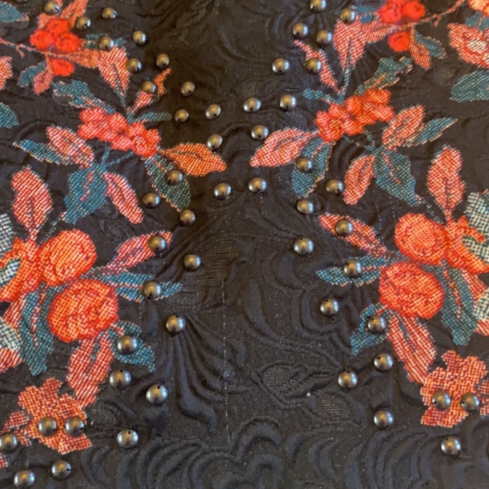 Bebe Floral Studded Cocktail Dress | Muticolor | Size 0 - Picture 5 of 6